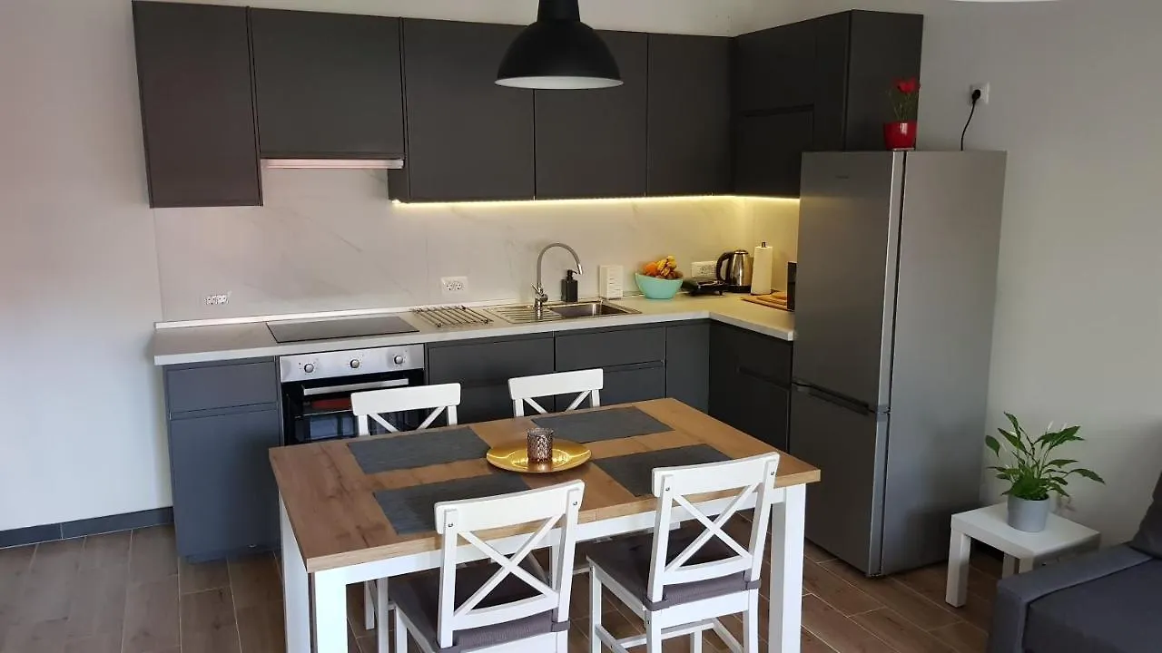Kalea Pula Center Apartamento 0*,